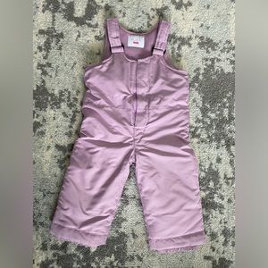 Children’s Place toddler snowsuit size 2T. Like new.